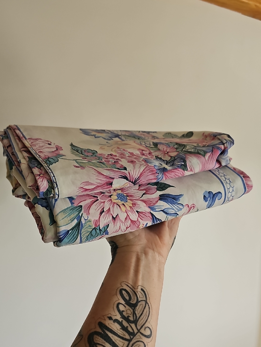Vintage Floral Cotton Bed Sheet And 2 Cases - Pink & Blue Floral